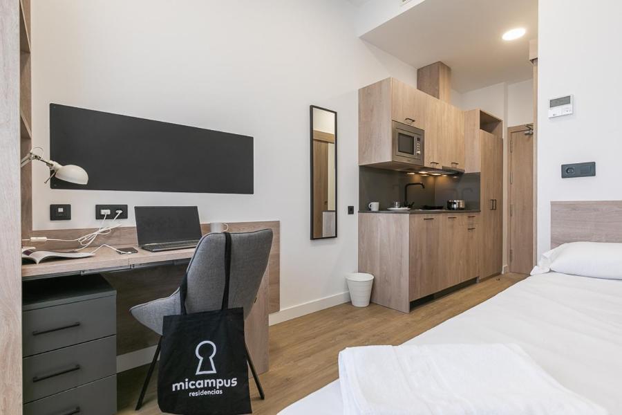 Micampus Madrid Sinesio Delgado Student Residence Exteriör bild