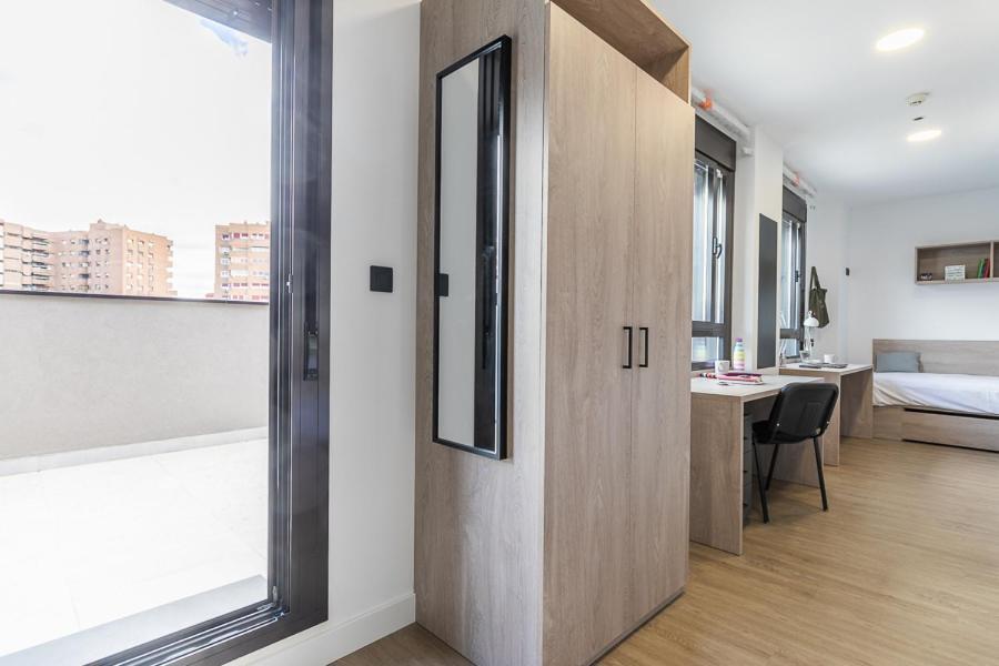 Micampus Madrid Sinesio Delgado Student Residence Exteriör bild