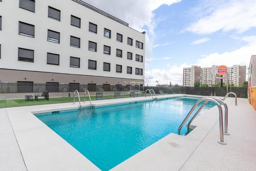 Micampus Madrid Sinesio Delgado Student Residence Exteriör bild