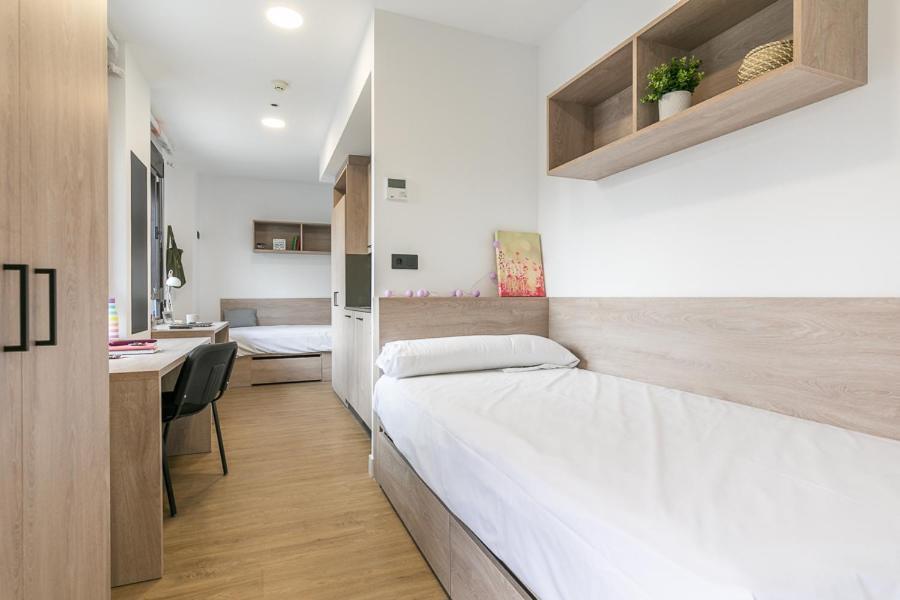 Micampus Madrid Sinesio Delgado Student Residence Exteriör bild