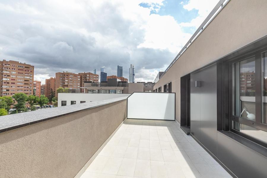 Micampus Madrid Sinesio Delgado Student Residence Exteriör bild
