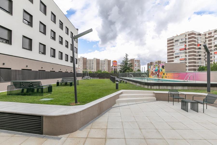 Micampus Madrid Sinesio Delgado Student Residence Exteriör bild